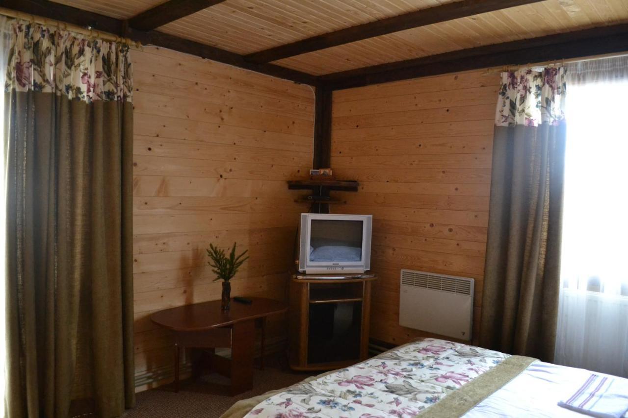 Chalet Shepit Karpat Boekovel Buitenkant foto